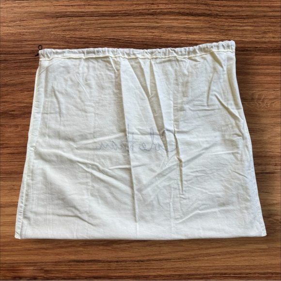 Cole Haan Dust Cover - Picture 4 of 4